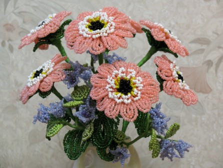 Букет цветов из бисера